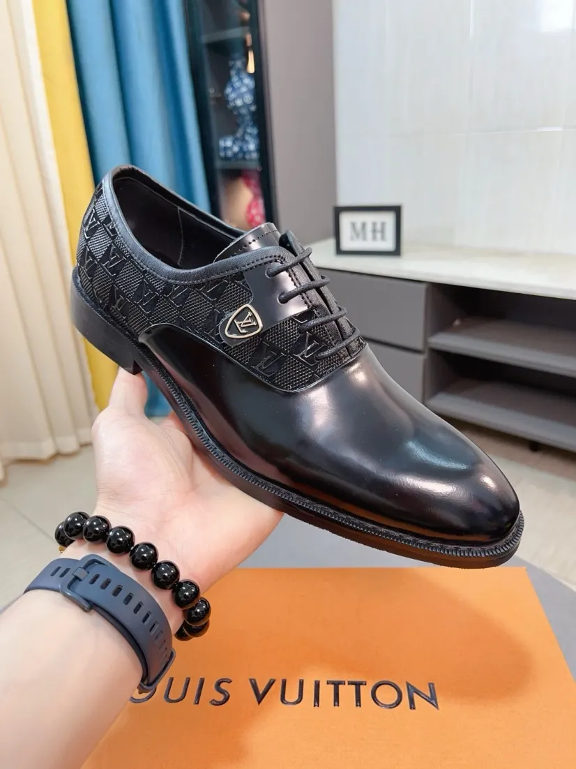 Men's men's shoes 💰520🌸🌸【LV Louis Vuitton】~ New product 🆕High-end original men's 🚹Business casual leather shoes, made of original cowhide open-edge bead fabric➕comfortable and soft cowhide lining➕cowhide insole, original LOGO rubber non-slip outsole. Code number: 38-44